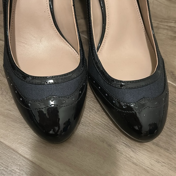 Heels - Picture 2 of 4